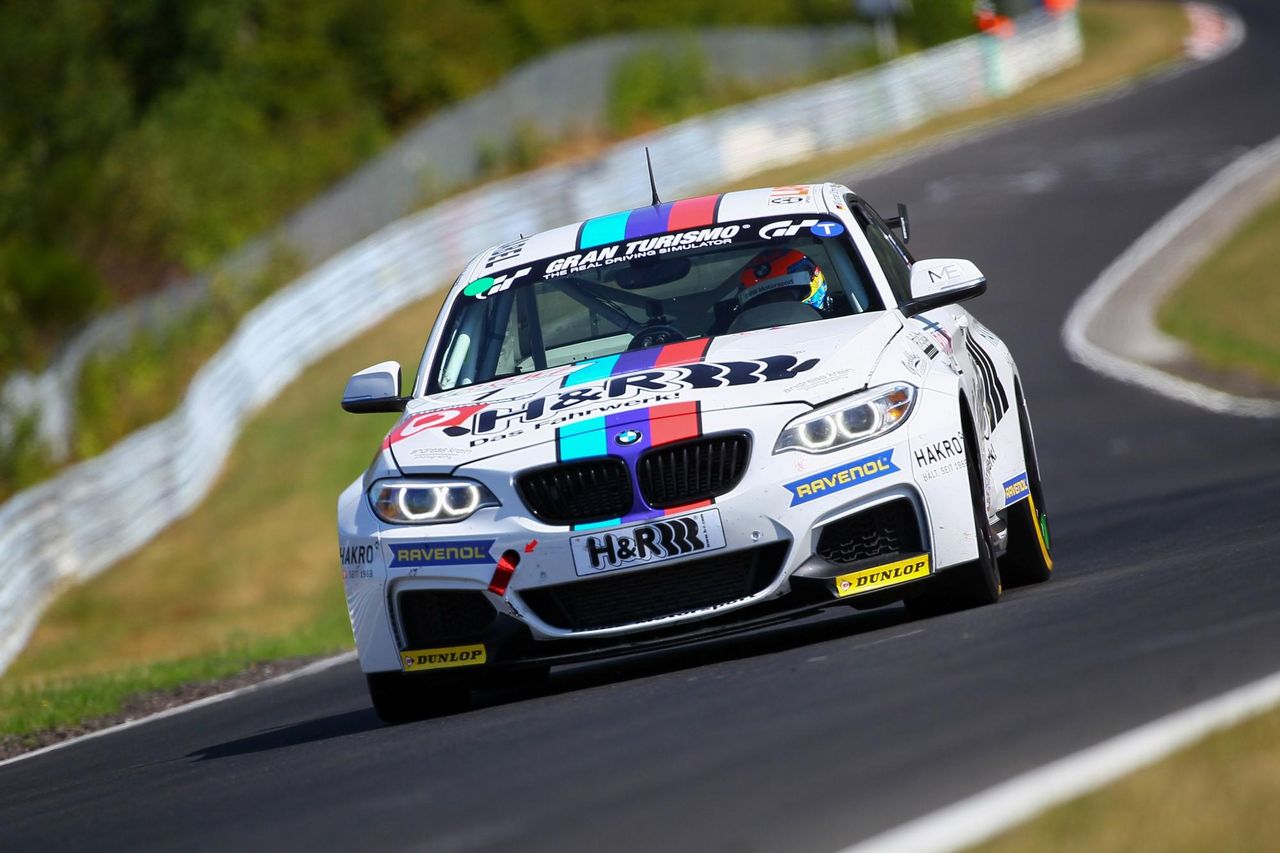 Michael Schreys BMW M235i auf der Nordschleife des Nürburgrings