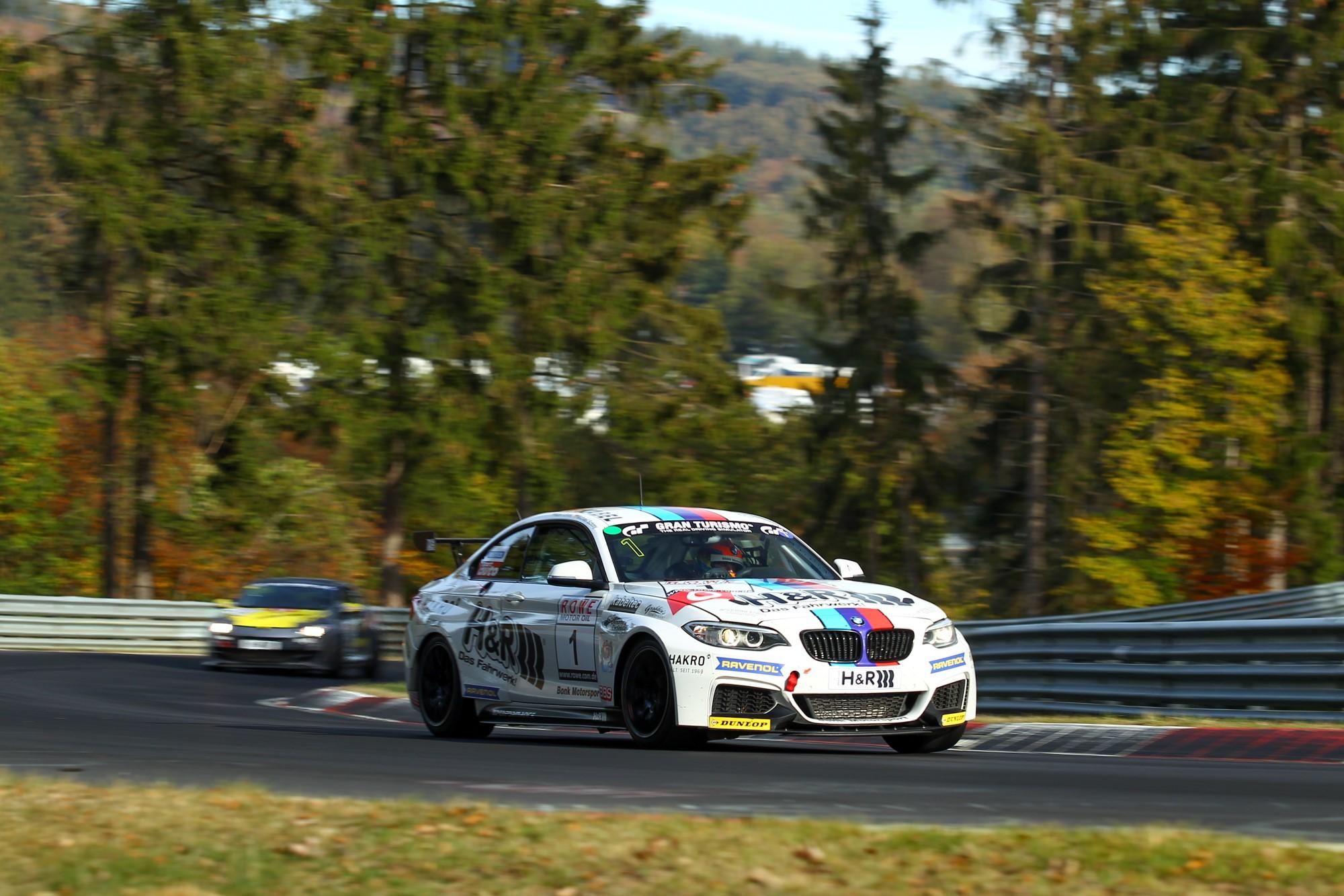 Michael Schreys BMW M235i auf der Nordschleife des Nürburgrings